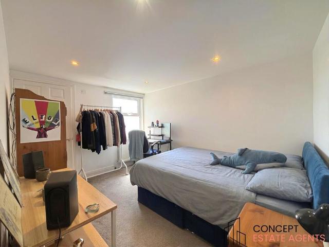 House for rent in London Borough of Merton, Greater London