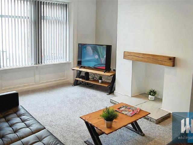 House for rent in Huddersfield, West Yorkshire
