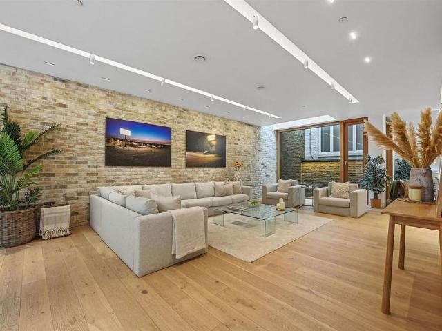 House for rent in Marylebone, Greater London