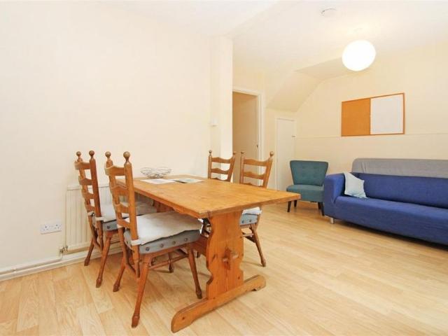 House for rent in Longport, The Bridge