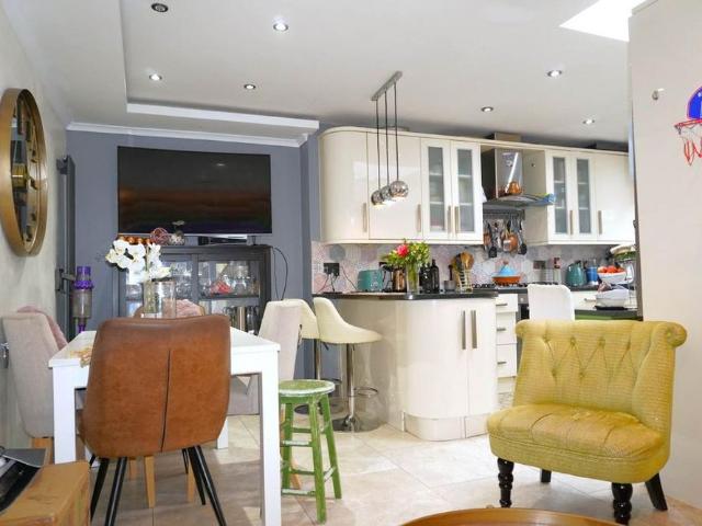House for rent in Westminster, Victoria