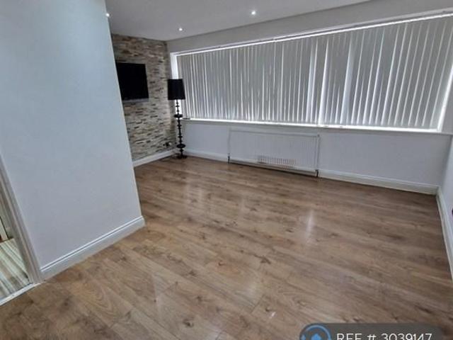 House for rent in Heald Green, Stockport