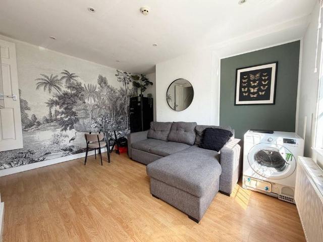 House for rent in Camp Field, Leeds