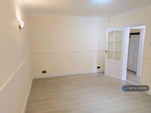 House for rent in Dagenham, Greater London