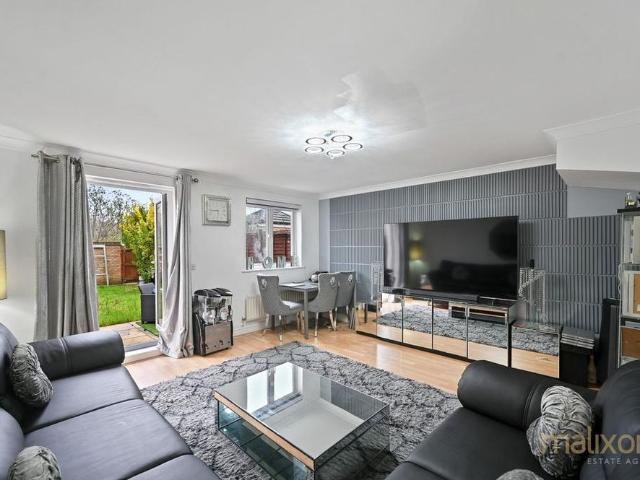House for rent in London Borough of Croydon, Waddon