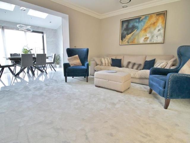 House for rent in Fairlop, Greater London