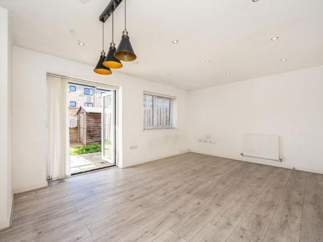 House for rent in London Borough of Harrow, Greater London