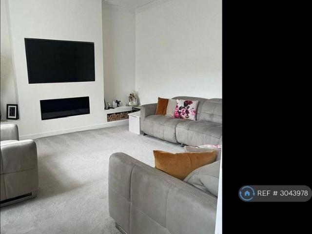 House for rent in Highfields, Huddersfield