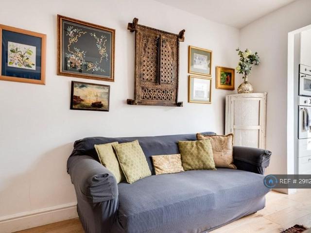 House for rent in The Slade, Oxfordshire