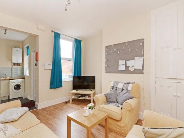 Room for rent in South Yorkshire
