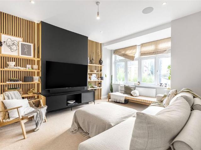 House for rent in Cottenham Park, Greater London