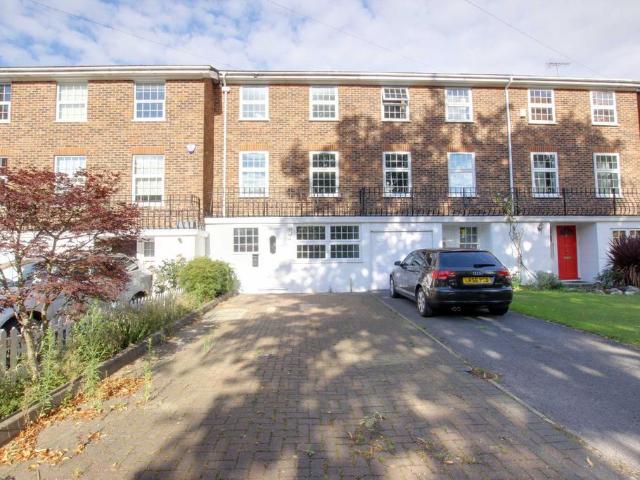 House for rent in New Barnet, Greater London