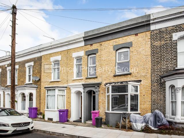 House for rent in Mile End, Greater London