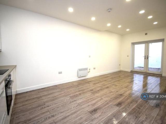 House for rent in Phippsville, Northampton