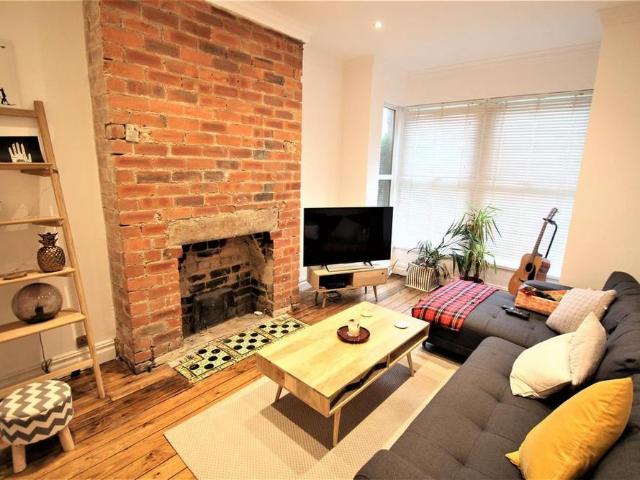 House for rent in Woodhouse, West Yorkshire