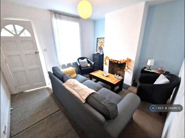 House for rent in St. Mildred's, The Bridge