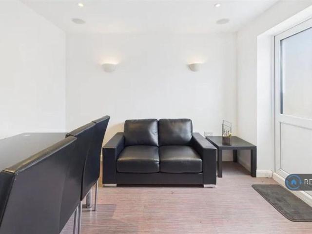House for rent in Middlehaven, Normanby