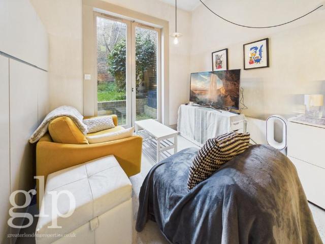 House for rent in Somers Town, Greater London
