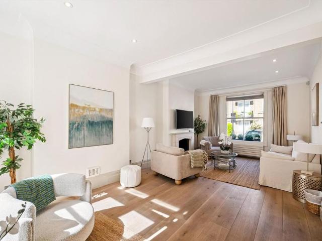 House for rent in Brompton, Greater London