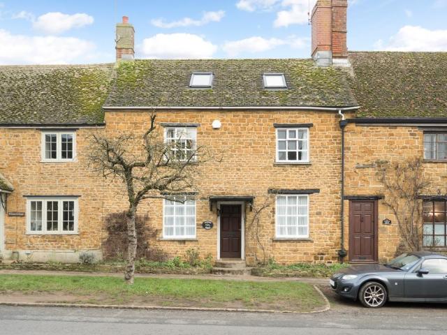 House for rent in Evershot, Oxfordshire