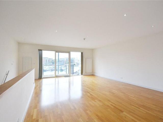 House for rent in Ratcliffe, Greater London