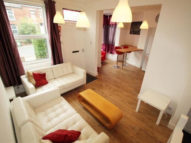 House for rent in Hyde Park, Leeds