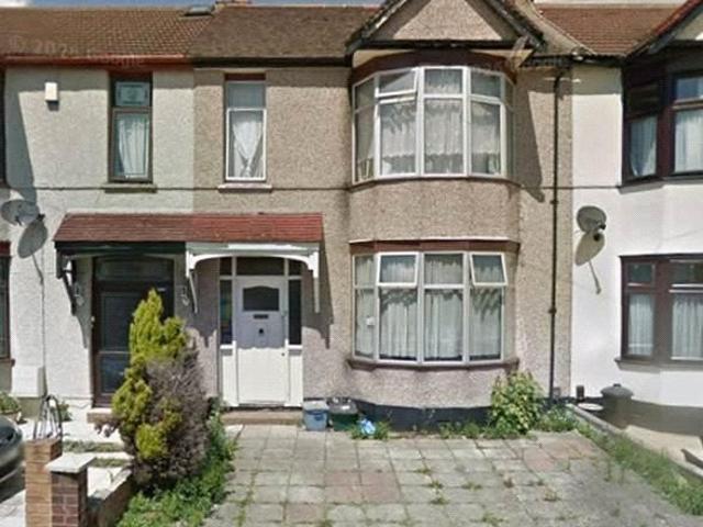 House for rent in Seven Kings, Greater London
