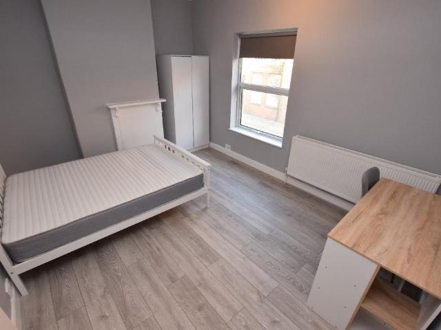 House for rent in Semilong, Northampton