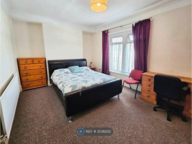 Apartment for rent in Nangreaves, Wales