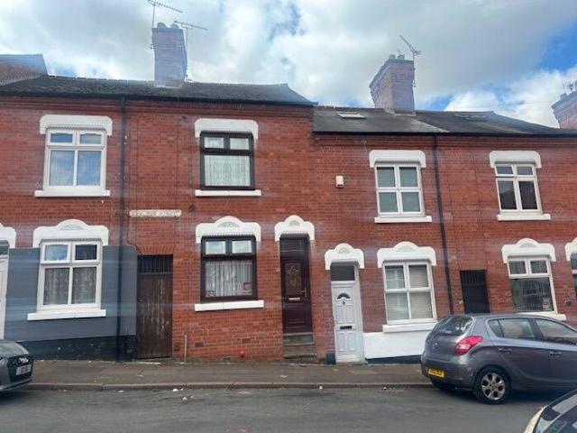 Apartment for rent in Spinney Hills, Old Wharf