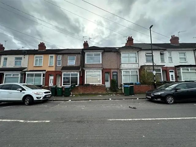 Apartment for rent in Ball Hill, West Midlands