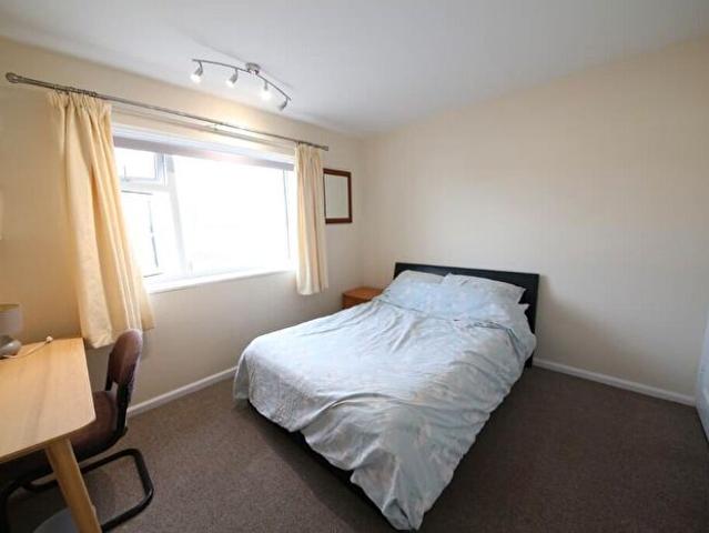 Apartment for rent in Clifton, Haddon