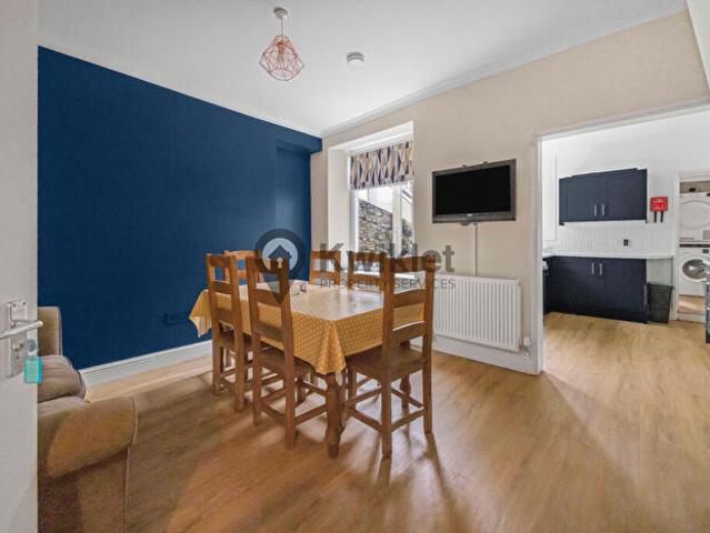 Apartment for rent in Pontypridd, Wales