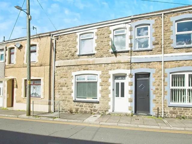 Apartment for rent in Maesteg, Caerau