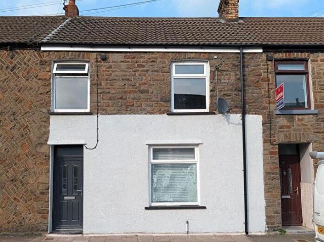 Apartment for rent in Cwm Clydach, Clydach Vale