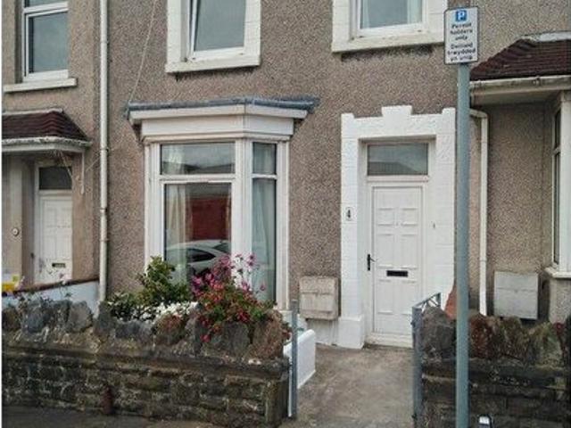 Apartment for rent in Nangreaves, Wales
