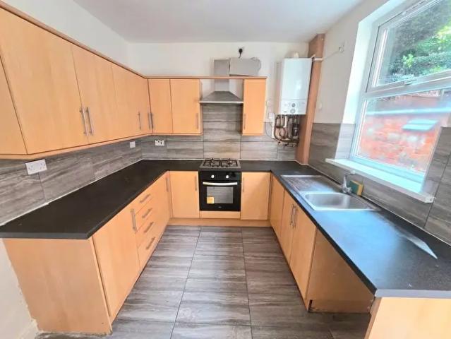Apartment for rent in West End, Old Wharf