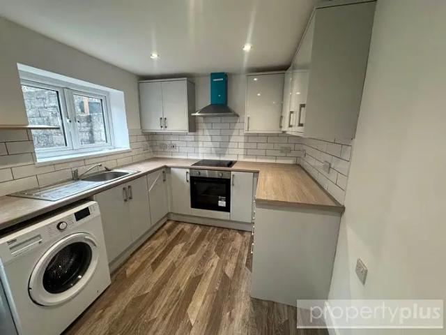 Apartment for rent in Ystrad, Gelli