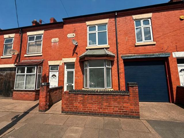 Apartment for rent in Belgrave, Old Wharf