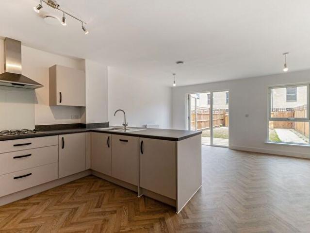 Apartment for rent in Barton Park, The Slade