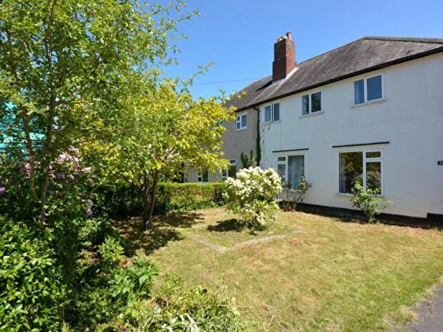 Apartment for rent in Cowley Marsh, The Slade