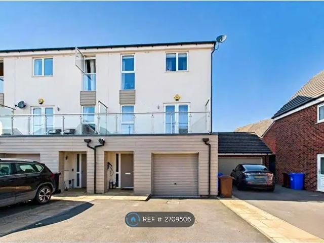 Apartment for rent in Beamhurst, Staffordshire