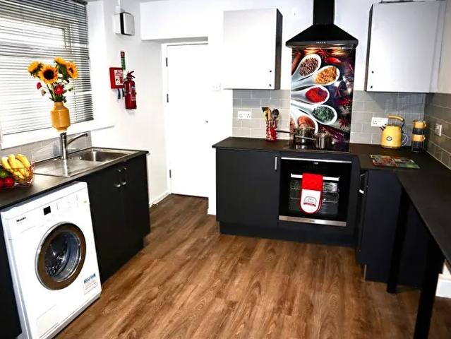 Apartment for rent in Brynmill, Swansea