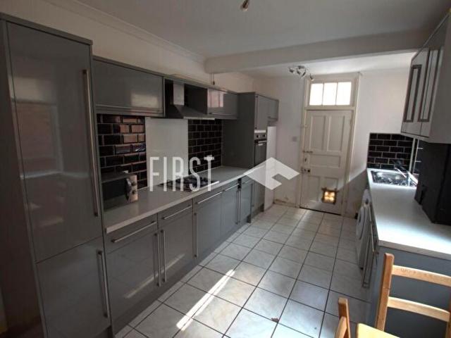 Apartment for rent in Highfields, Old Wharf