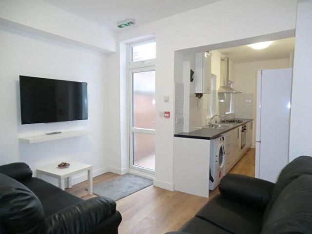 Apartment for rent in Ball Hill, West Midlands