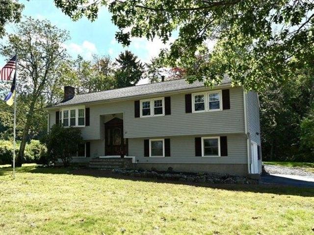 House for sale in Tewksbury, Massachusetts