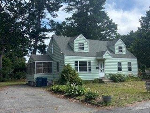House for sale in Tewksbury, Massachusetts