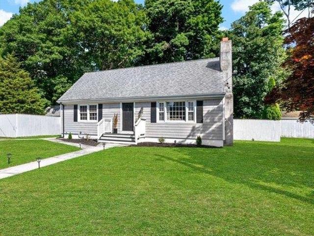House for sale in Tiverton, Rhode Island