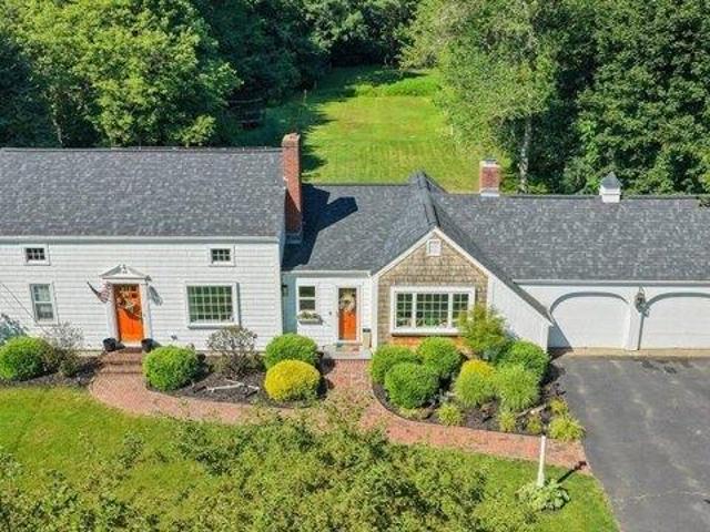 House for sale in Topsfield, Massachusetts