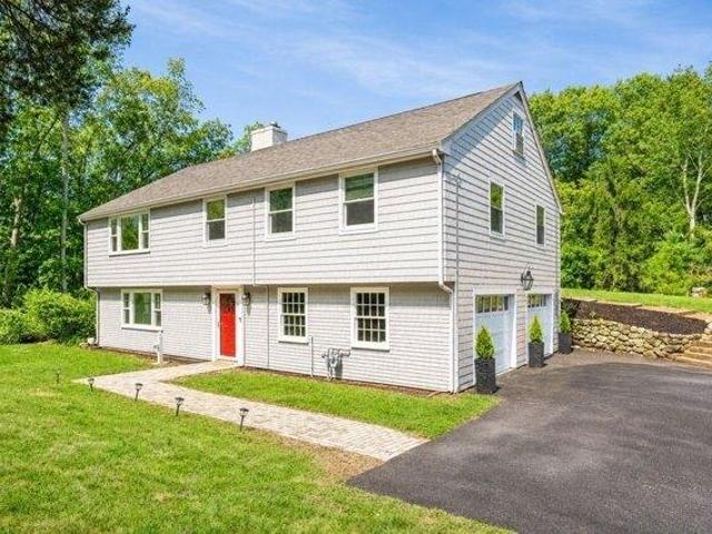House for sale in Topsfield, Massachusetts